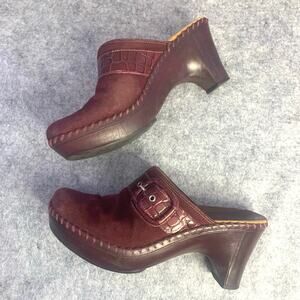 Nurture by Lamaze Wonder Mule Clog, Suede Burgundy, Women's Size 8, Croc Buckle